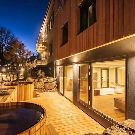 Logis Hotel Restaurant & Spa La Rochette 라바로슈 외부 사진