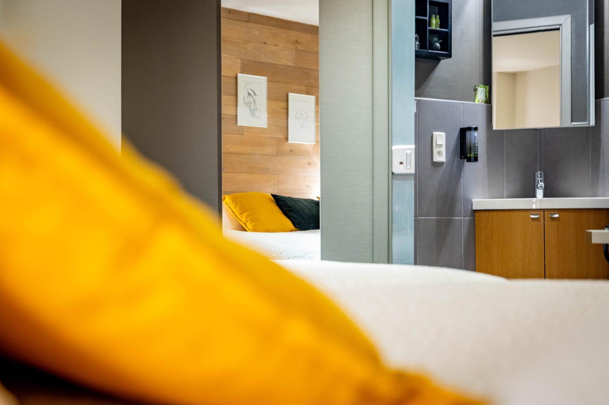 Logis Hotel Restaurant & Spa La Rochette 라바로슈 외부 사진